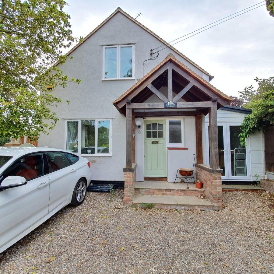 Spacious Beautiful And Warm Cottage With Parking Chelmsford Exterior photo