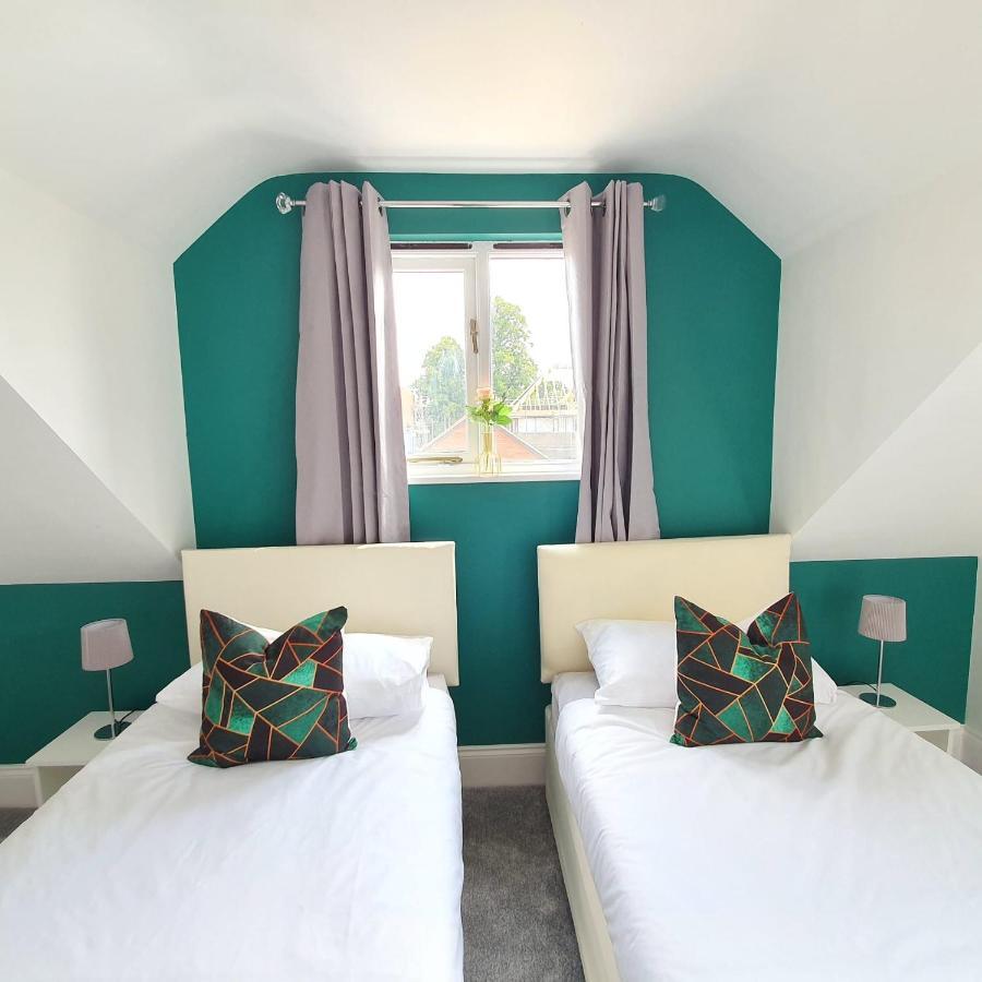 Spacious Beautiful And Warm Cottage With Parking Chelmsford Exterior photo