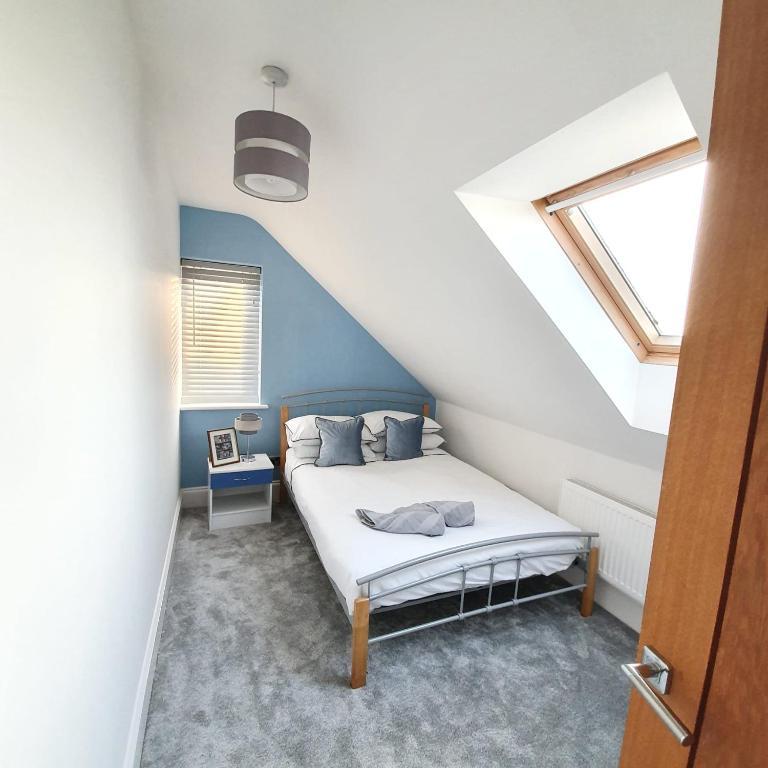Spacious Beautiful And Warm Cottage With Parking Chelmsford Exterior photo